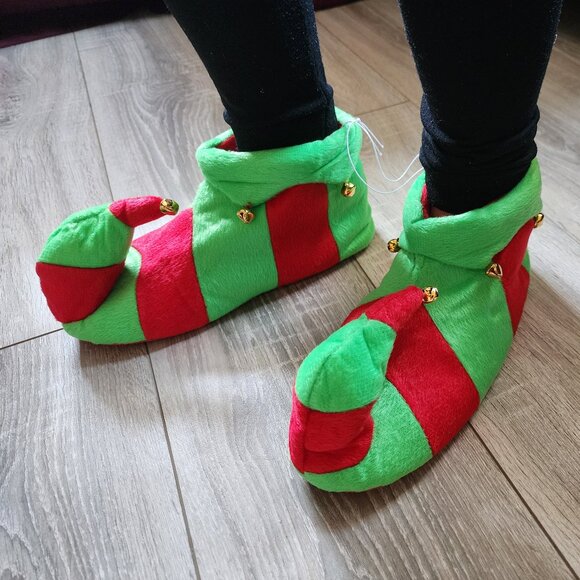 Holiday slippers (New with tags) - Picture 1 of 5